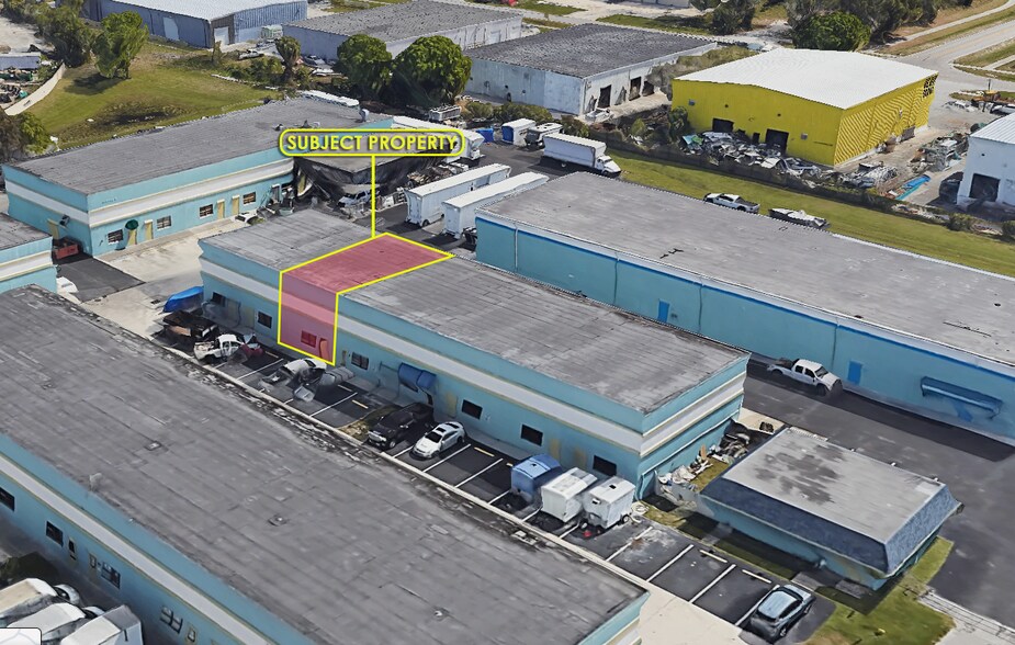 Primary Photo Of 2832-2844 SE Monroe St, Stuart Light Manufacturing For Lease