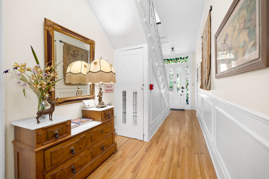 More Photos Of 2476 Main St, Cambria Hospitality For Sale