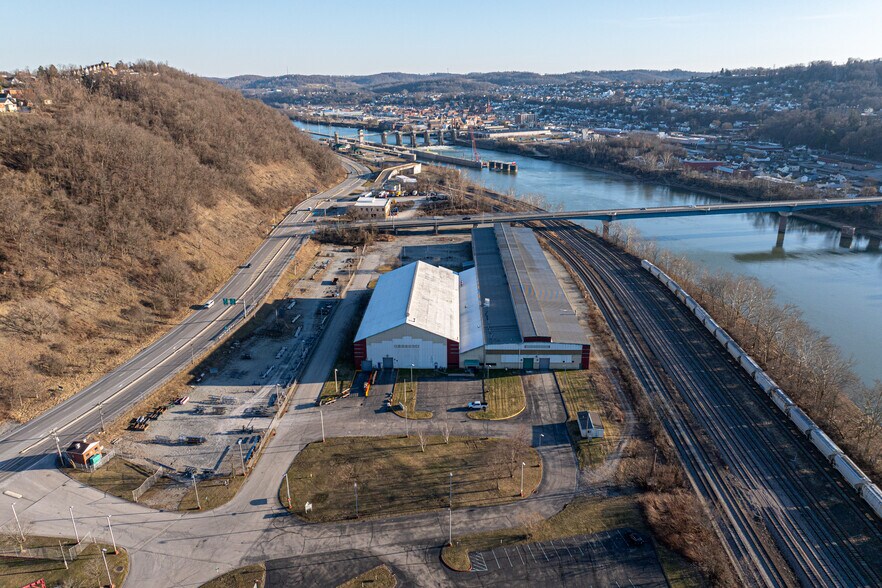 More Photos Of 100 Riverview Dr, Monessen Warehouse For Lease