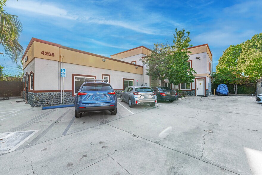 More Photos Of 4255 Tyler Ave, El Monte Medical For Lease