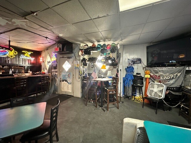 More Photos Of 3700 Taylor Blvd, Louisville Bar For Sale