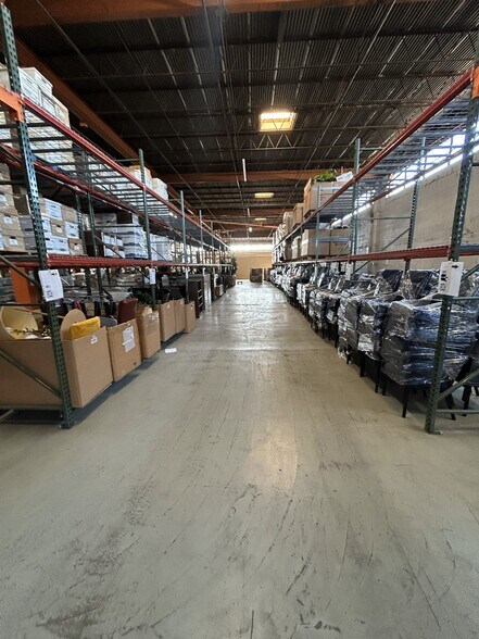 More Photos Of 4900 Frolich Ln, Hyattsville Warehouse For Lease
