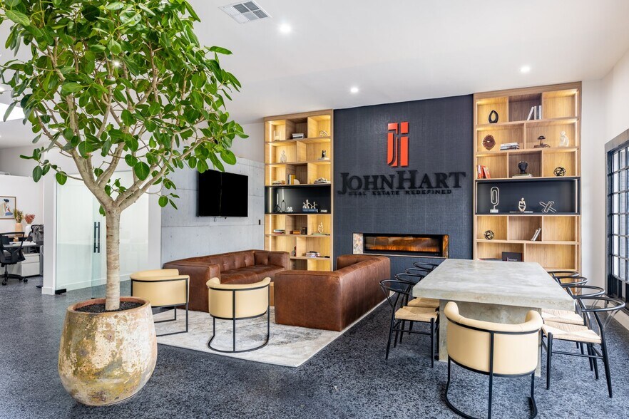 More Photos Of 203-215 N Victory Blvd, Burbank Office For Lease