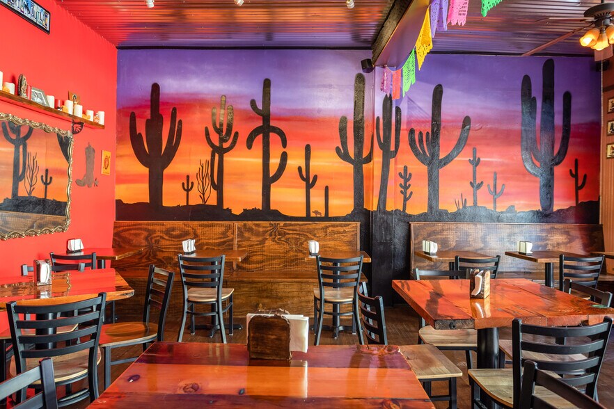 More Photos Of 78 Main St, Bisbee Restaurant For Sale