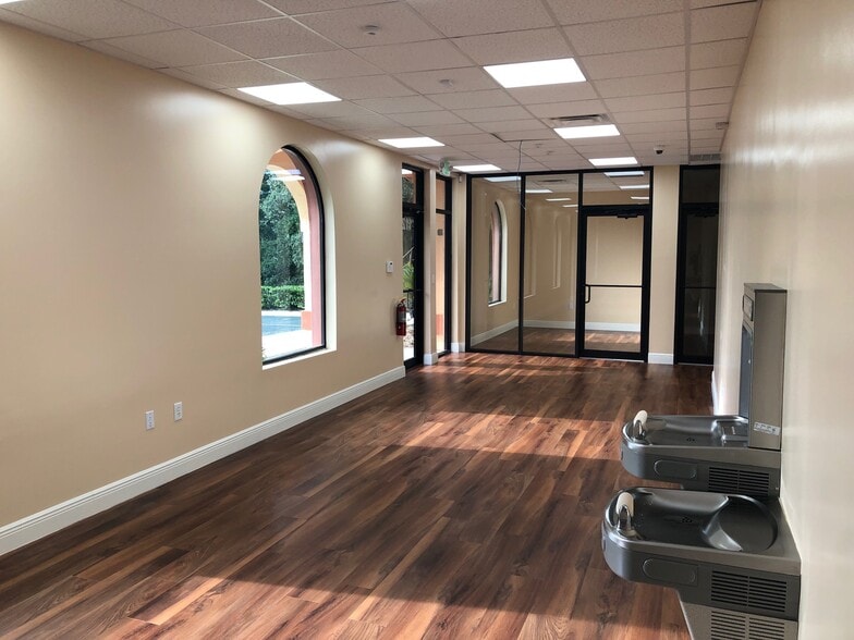 More Photos Of 11242-11248 Commercial Way, Weeki Wachee Office For Sale