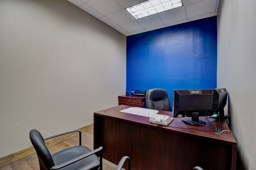 More Photos Of 923 N Loop 1604 E, San Antonio Unknown For Lease