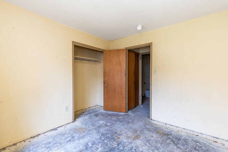 More Photos Of 628 9th St, Niagara Falls Apartments For Sale