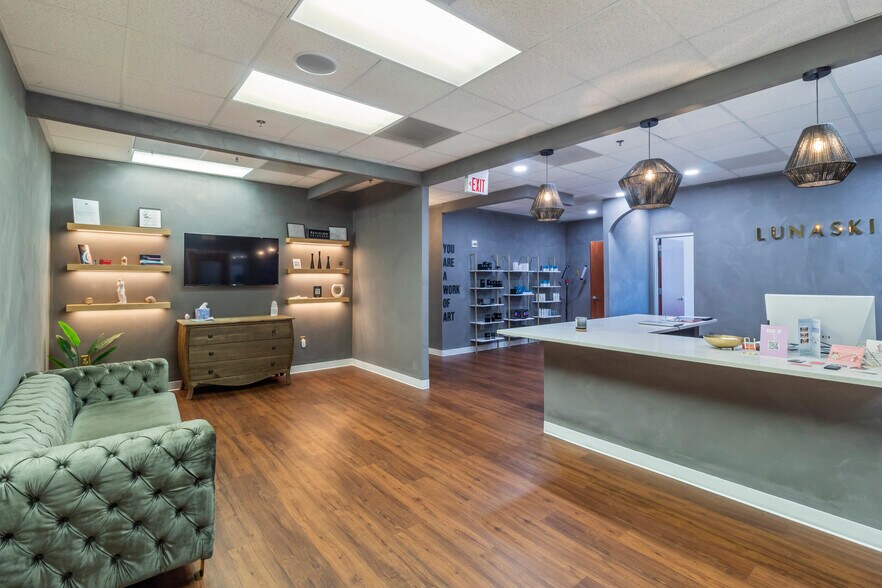 More Photos Of 3201 University Dr E, Bryan Medical For Lease