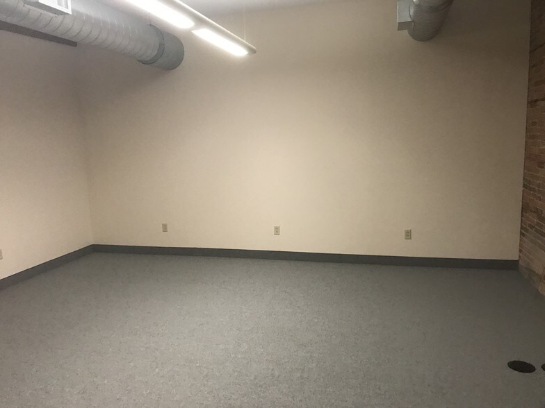 More Photos Of 316 S Clinton St, Syracuse Loft Creative Space For Lease