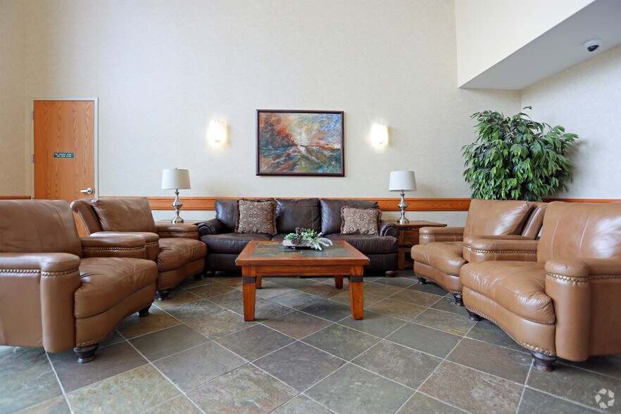 More Photos Of 1520 W Canal Ct, Littleton Office For Lease