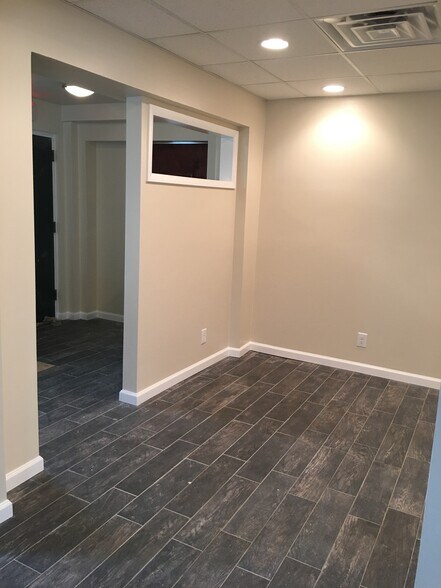 More Photos Of 136-140 Durham Ave, Metuchen Storefront Retail Residential For Lease