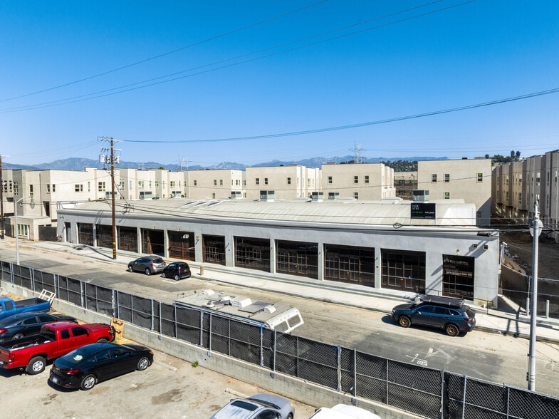 More Photos Of 1801 Blake Ave, Los Angeles Flex For Lease