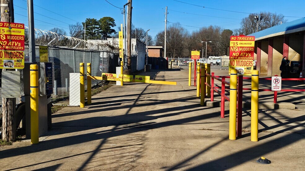 More Photos Of 4954 Summer Ave, Memphis Carwash For Sale