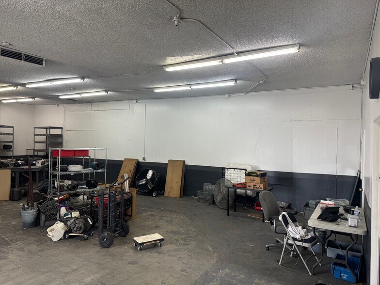 More Photos Of 8540 Lankershim Blvd, Sun Valley Flex For Lease