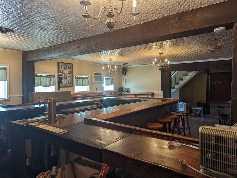 More Photos Of 17 Main St, Ballston Lake Restaurant For Lease