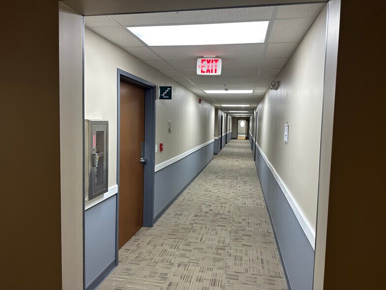 More Photos Of 375 Bay Rd, Queensbury Medical For Lease