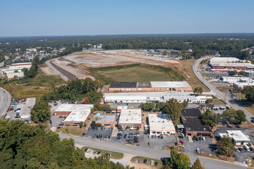 More Photos Of 211 DeKalb Industrial Way, Decatur Light Manufacturing For Lease
