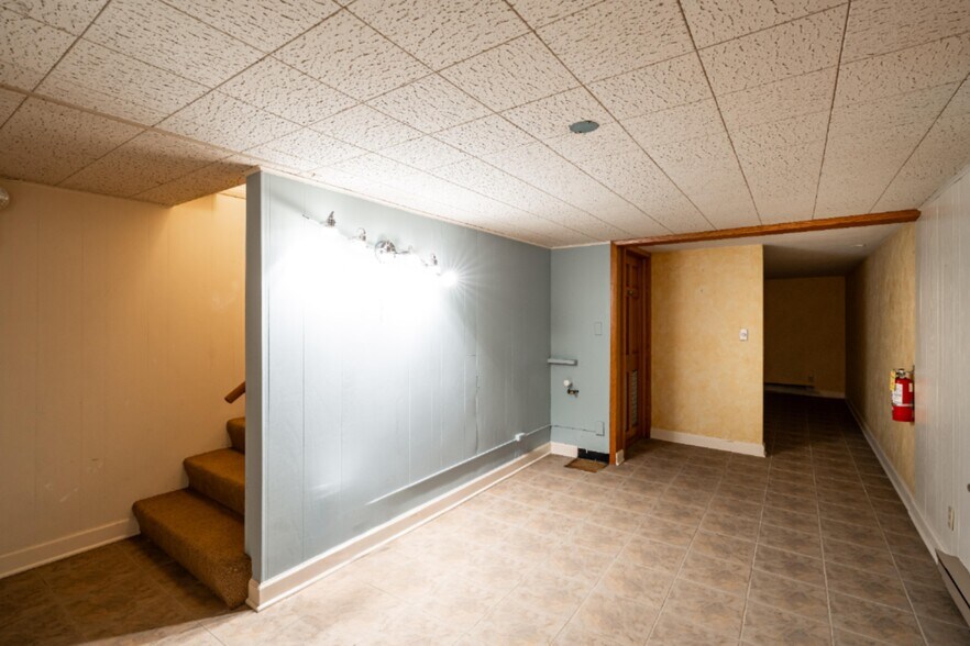 More Photos Of 3701 E Layton Ave, Cudahy Storefront Retail Residential For Sale