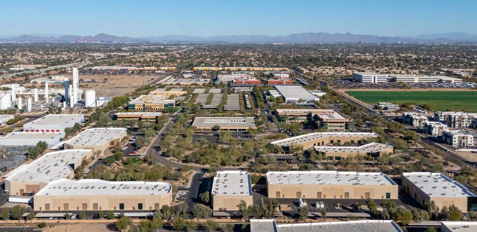 More Photos Of 2535 W Fairview St, Chandler Unknown For Lease