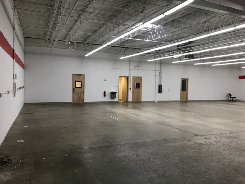 More Photos Of 28457 Ballard Dr, Lake Forest Light Manufacturing For Lease