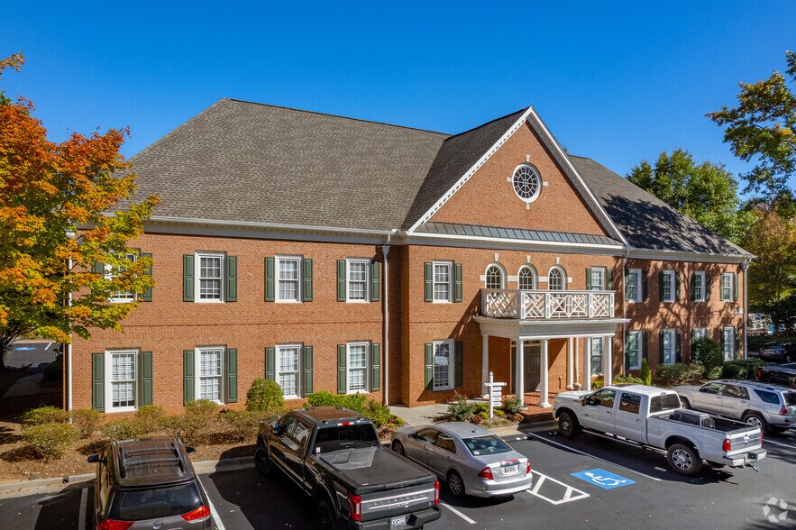 More Photos Of 284 S Main St, Alpharetta Unknown For Lease