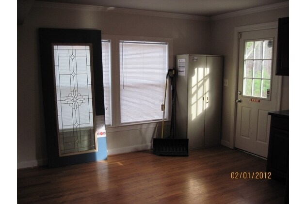 More Photos Of 18436 Jefferson Davis Hwy, Ruther Glen Office Residential For Lease