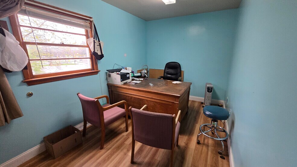 More Photos Of 12655 Seneca Rd, Irving Medical For Sale