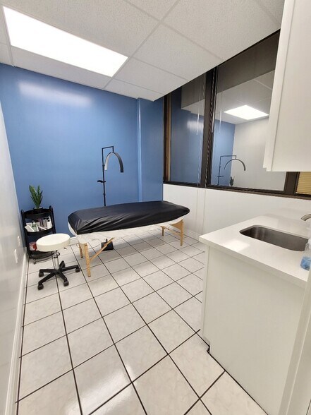 More Photos Of 99-128 Aiea Heights Dr, Aiea Medical For Lease
