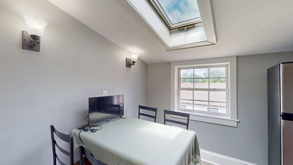 More Photos Of 1815 Carolina Beach Rd, Wilmington Office For Sale