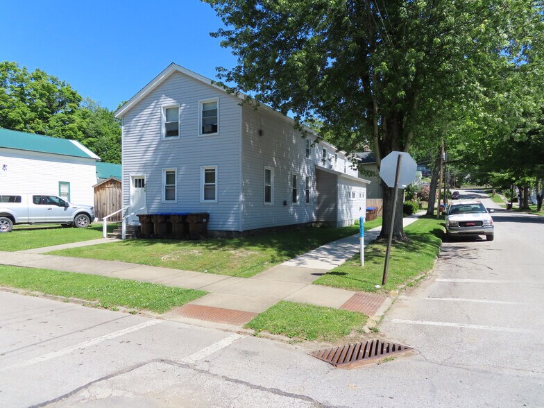More Photos Of 130 E Spruce St, Titusville Apartments For Sale