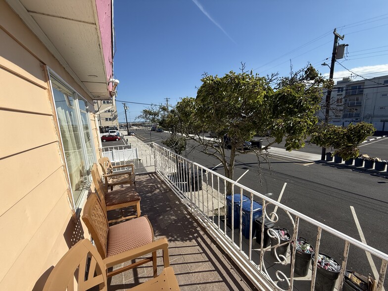 More Photos Of 4711 Atlantic Ave, Wildwood Hotel For Sale