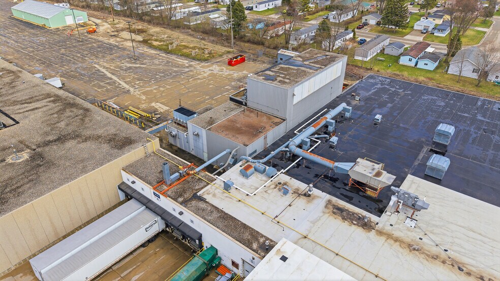 More Photos Of 424 E Oshkosh St, Ripon Manufacturing For Sale