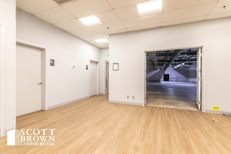 More Photos Of 1512 I-35 W, Denton Unknown For Lease