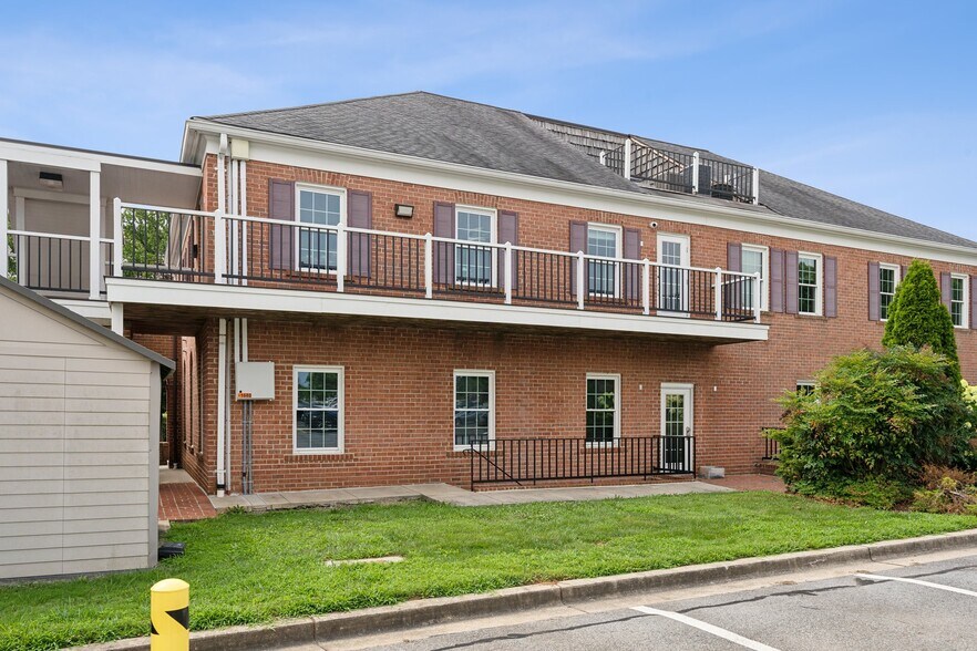 More Photos Of 1680 E Gude Dr, Rockville Office Residential For Lease