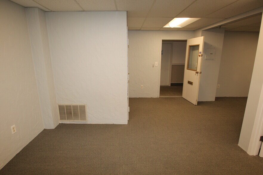 More Photos Of 274 Main St, Reading Office For Lease