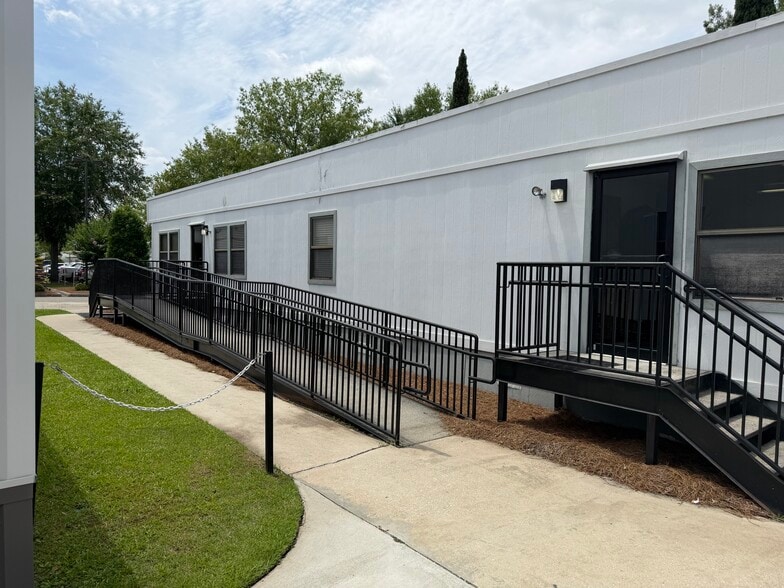 More Photos Of 512 Highland Dr, Valdosta Warehouse For Sale