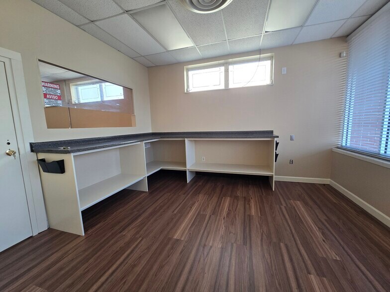 More Photos Of 5373 1st Ave, Birmingham Office For Lease