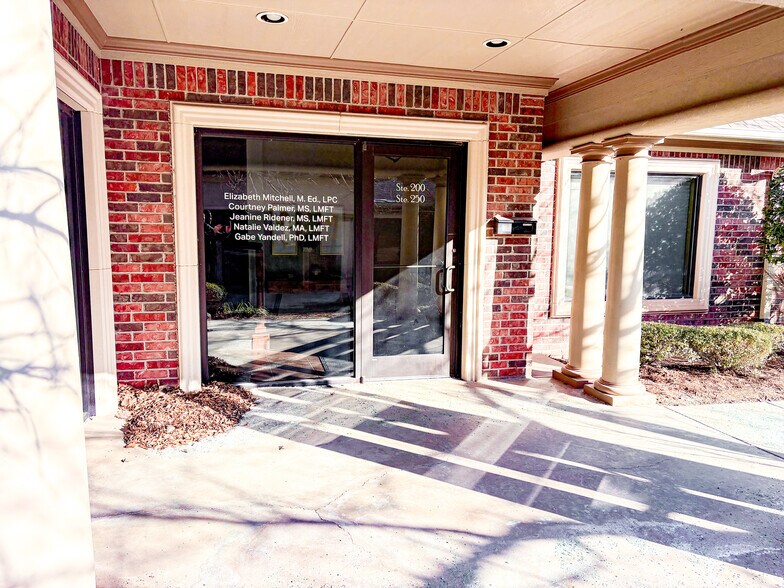 More Photos Of 3839 S Boulevard Ave, Edmond Medical For Sale