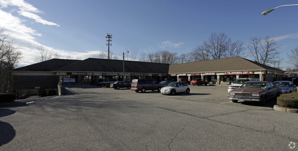Primary Photo Of 10-12 Franklin Tpke, Waldwick General Retail For Lease