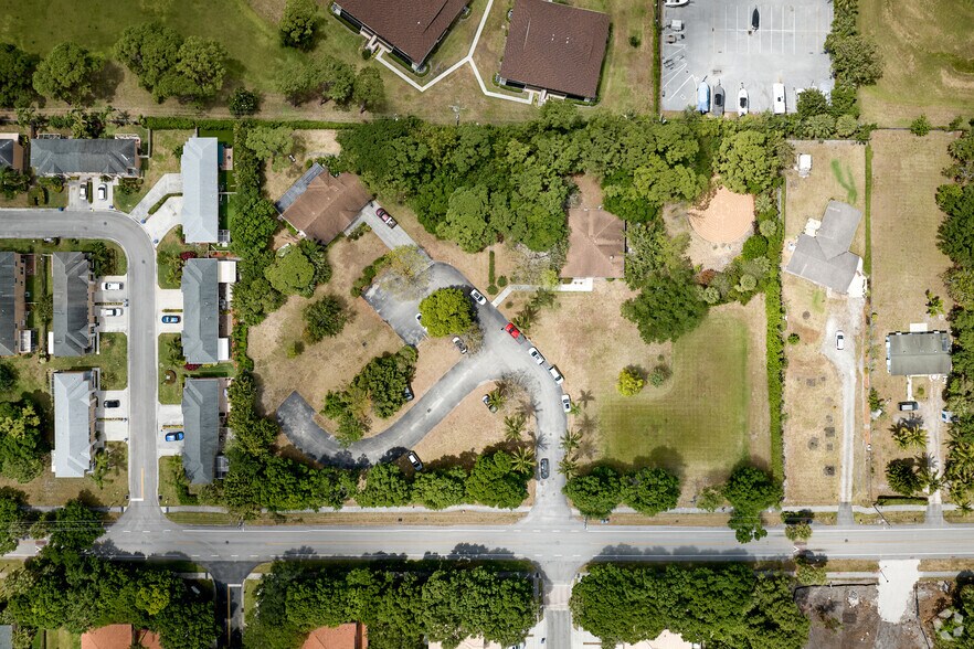 More Photos Of 550 Bush Rd, Jupiter Apartments For Sale