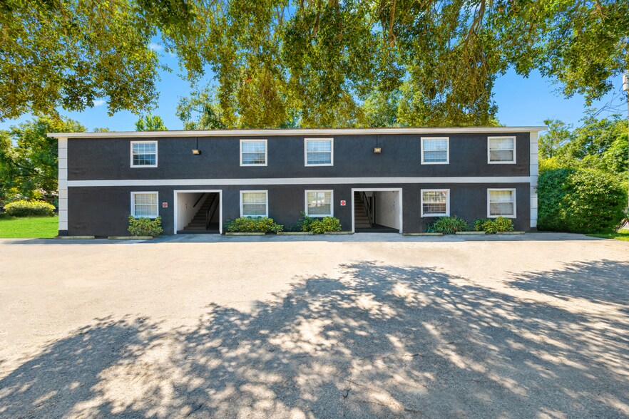 Primary Photo Of 5113 N Nebraska Ave, Tampa Apartments For Sale