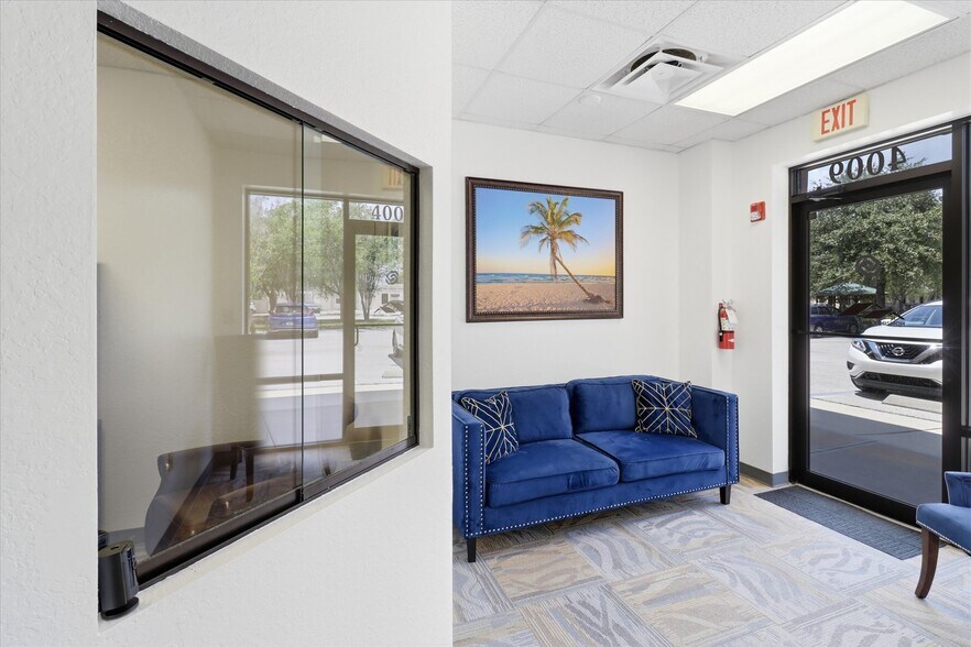 More Photos Of 4009-4033 W 1st St, Sanford Office For Sale
