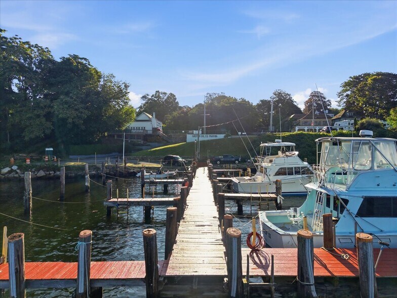 More Photos Of 53 Thames St, Groton Marina For Sale