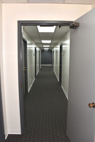 More Photos Of 7670 Opportunity Rd, San Diego Office For Lease