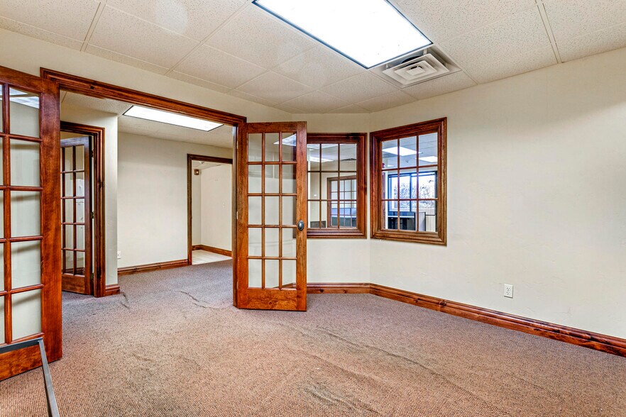 More Photos Of 30 Benchmark Rd, Avon Office For Sale