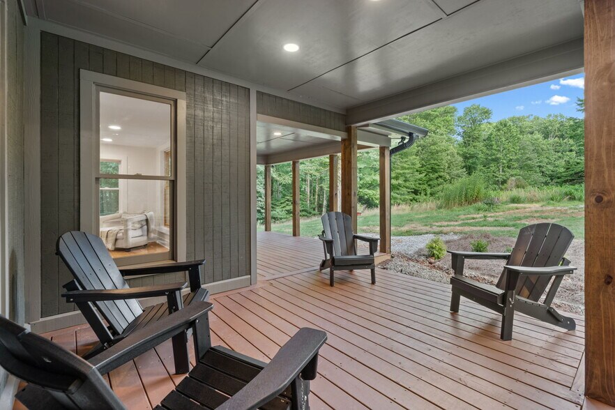 More Photos Of 122 Highlands View Rd, Highlands Specialty For Sale
