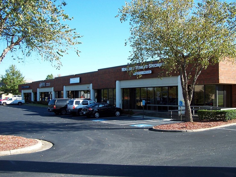 Primary Photo Of 1015-1025 Mansell Rd, Roswell Flex For Lease