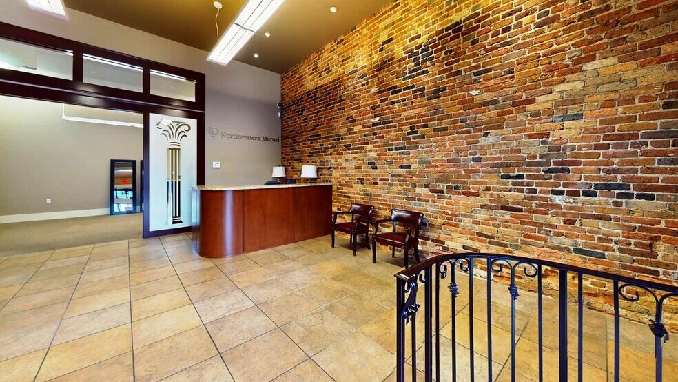 More Photos Of 108 S Palafox St, Pensacola Storefront For Lease