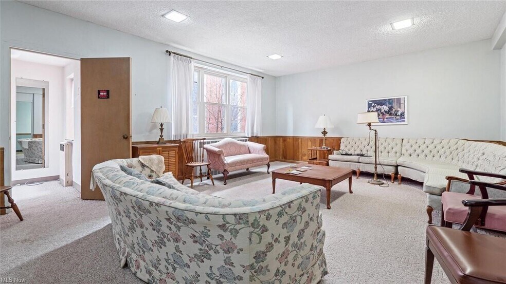 More Photos Of 130 N 7th St, Cambridge Religious Facility For Sale
