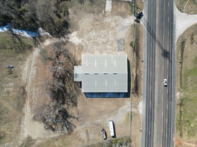 More Photos Of 5152 US Highway 271, Tyler Showroom For Sale